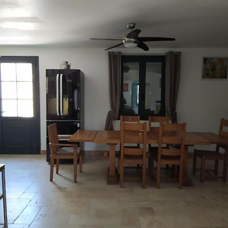 Grand Appartement En Face Du Village Moustiers-Sainte-Marie Exterior photo